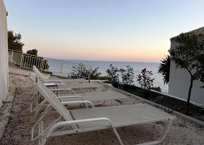 Vicky's Panoramic View Апартаменты