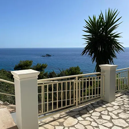Vicky's Panoramic View Apartment