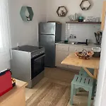 Vicky's Panoramic View דירה